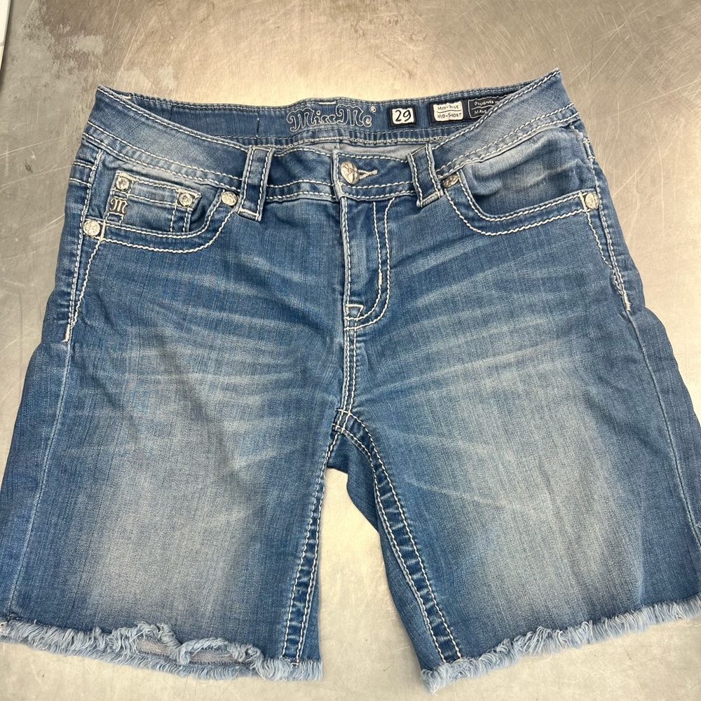 Miss Me shorts, size 29, only worn twice, Like NEW